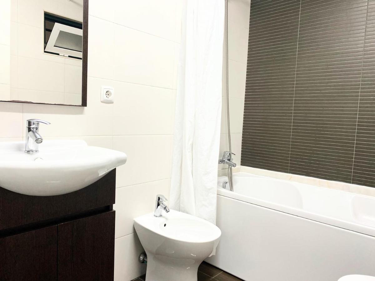 Apartment In The Center Next To The Parliament Lissabon Exterior foto